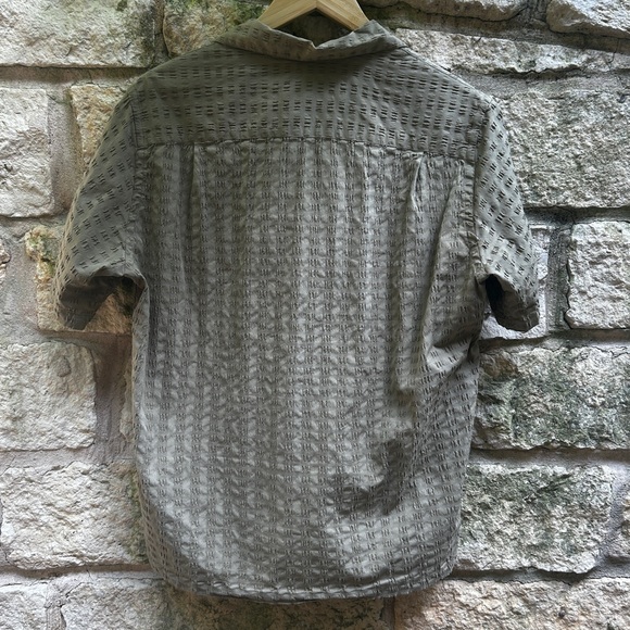 Portuguese Flannel Seersucker Brown Button Down in Size Medium - Picture 2 of 3